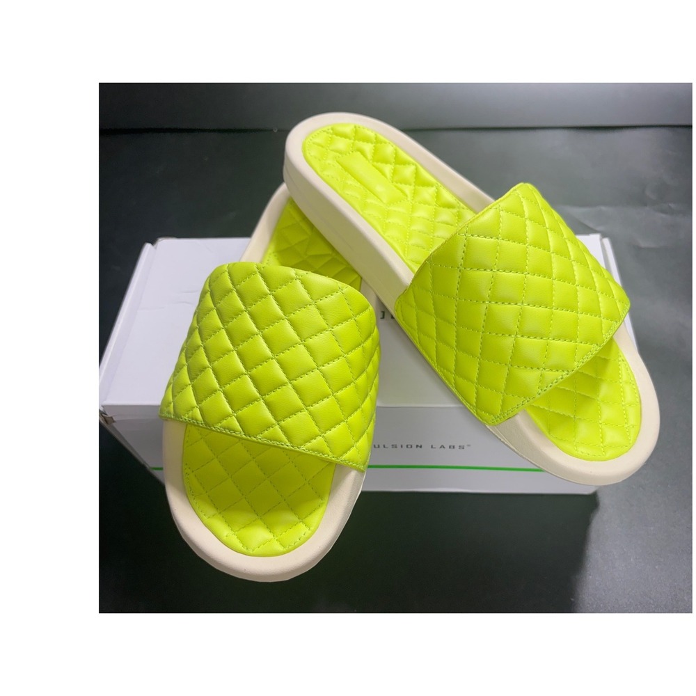 APL NEW Lusso Slide Men's Size 9 Pristine Neon‎ Yellow Quilted Leather